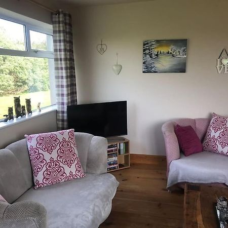 Rosie'S Pad Villa Louisburgh Dış mekan fotoğraf