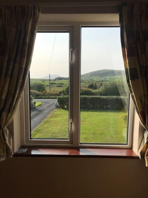 Rosie'S Pad Villa Louisburgh Dış mekan fotoğraf